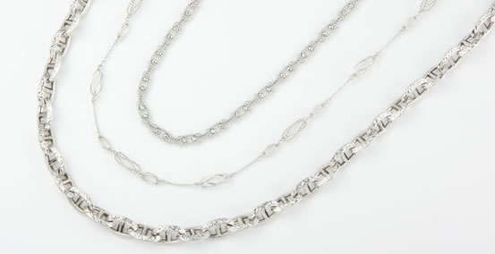 �f�U�C���`�F�[��